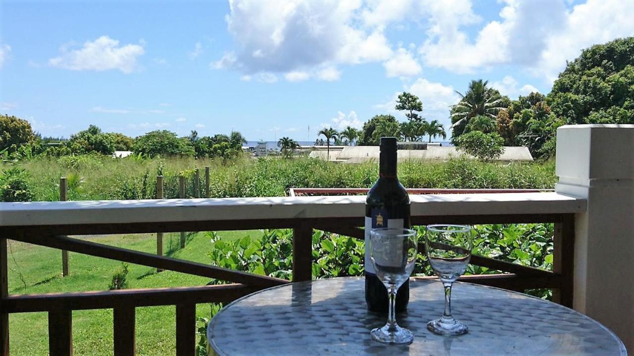 Red Hibiscus Villas Rarotonga Exterior photo