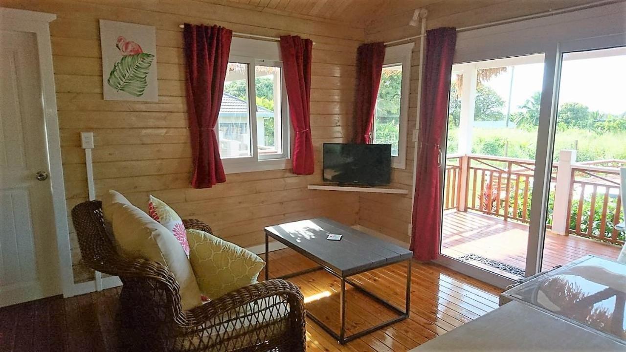 Red Hibiscus Villas Rarotonga Exterior photo
